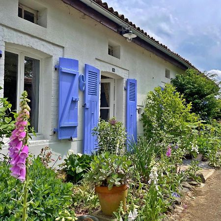 Champs Chevrier Βίλα Mezieres-sur-Issoire Εξωτερικό φωτογραφία
